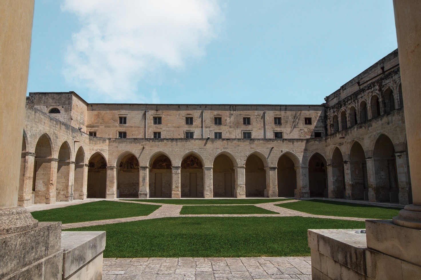 Chiostro dei Domenicani — Lecce